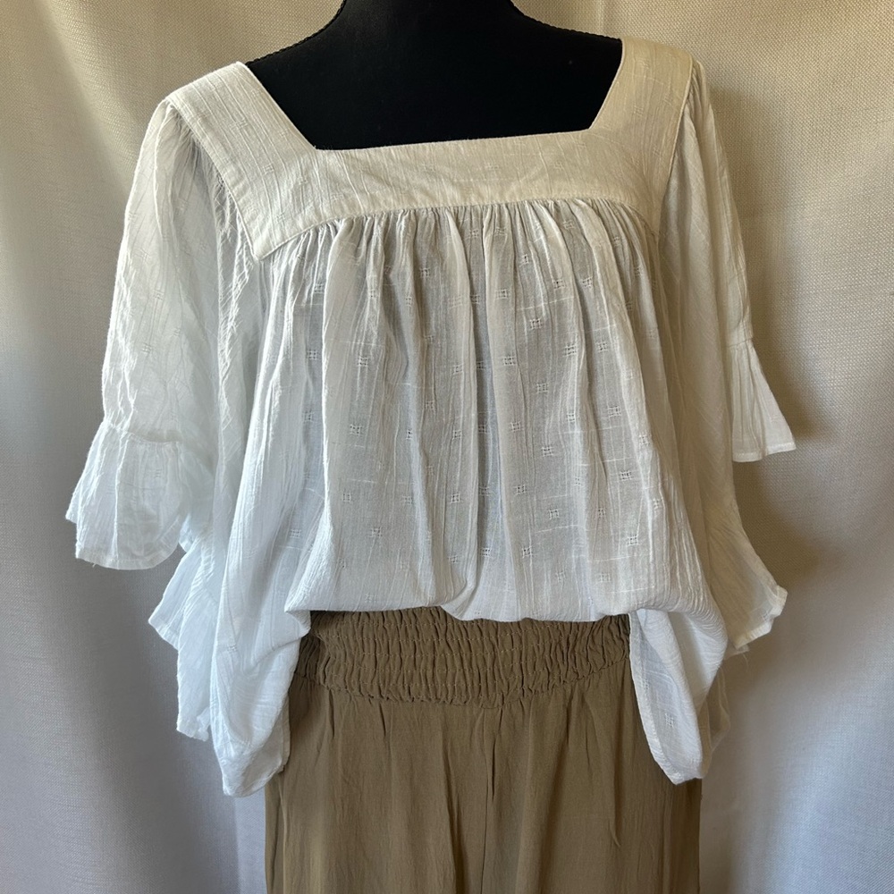 beachlunchlounge White Tunic Top